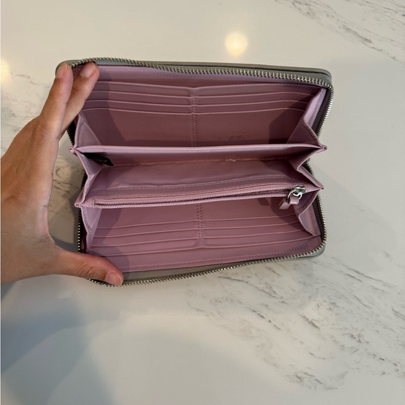 Coach Metallic Zippy Wallet - Picture 5 of 7